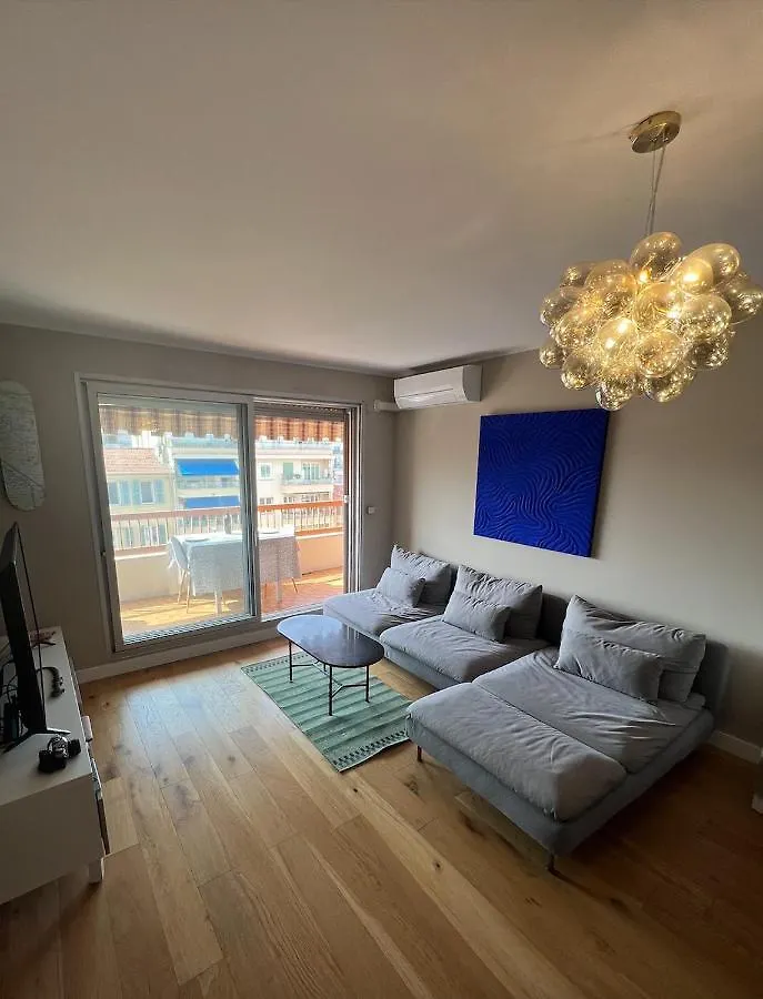 Beautiful Arty Apartment Nizza