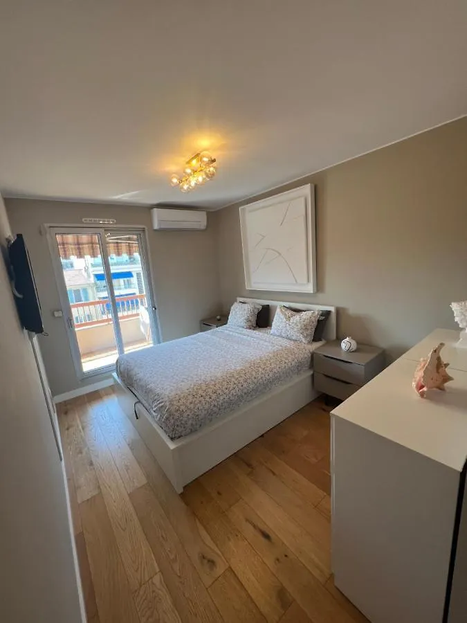 Beautiful Arty Apartment Nizza 0*,  Francia